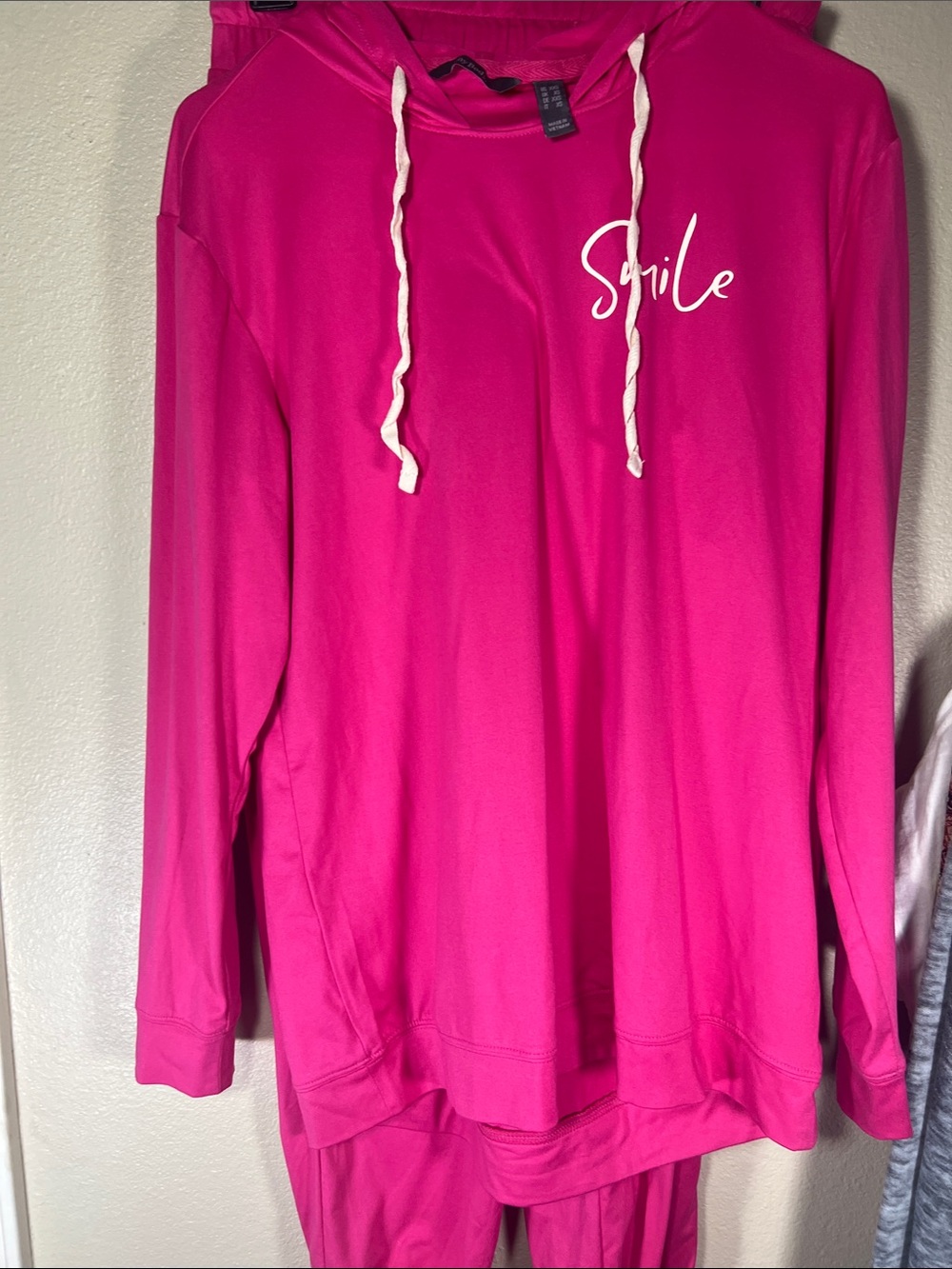 AnyBody Hot Pink 'Smile' Hooded Pulloverw long joggers